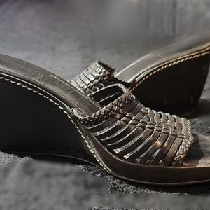 Cole Hann size 8 wedge sandals